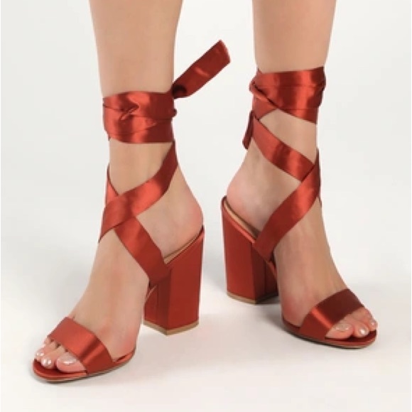 NIB  lulus copper satin heels - Picture 1 of 6